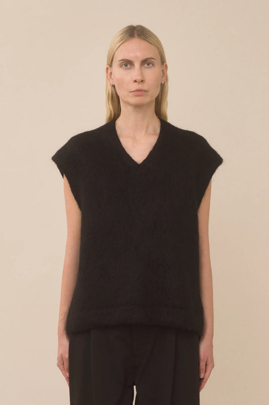BRUSHED VEST