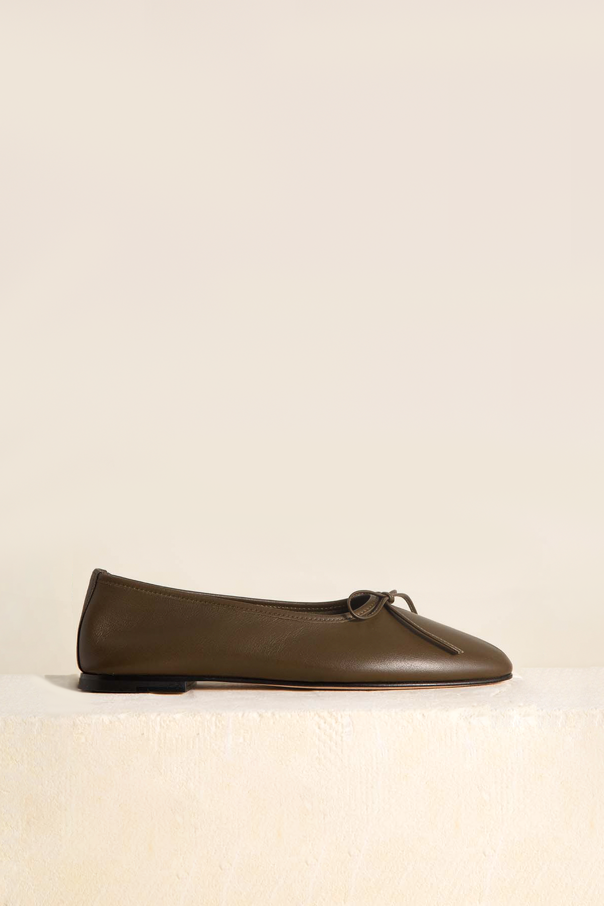 BOW GALA FLAT