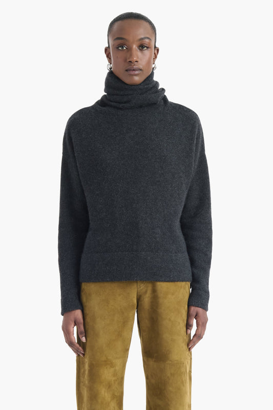LESTER SWEATER
