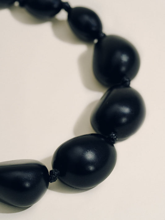 TAGUA STATEMENT NECKLACE