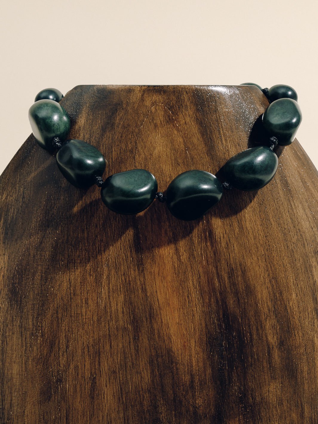 TAGUA STATEMENT NECKLACE