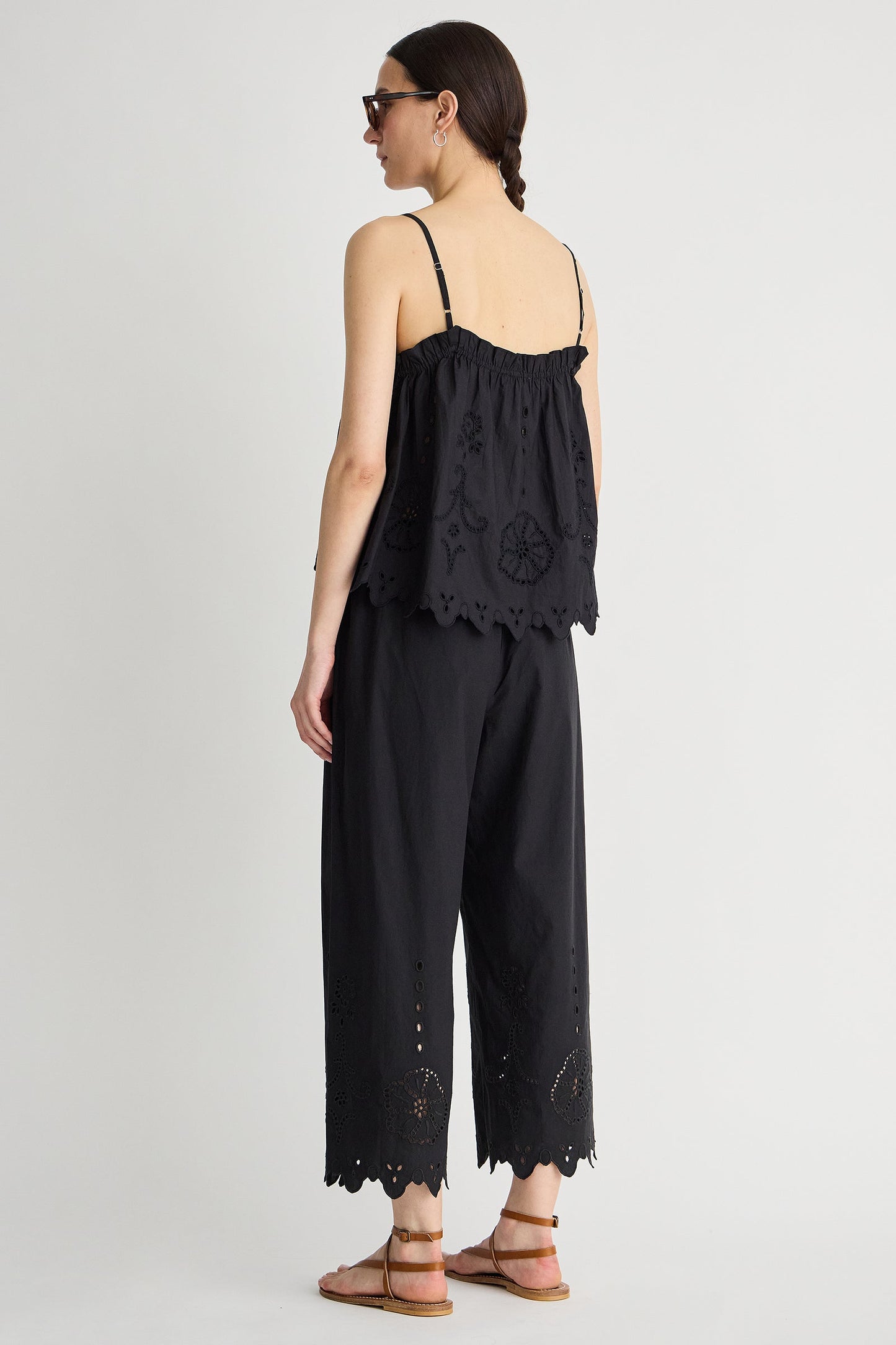 EMBROIDERED KARI PANT