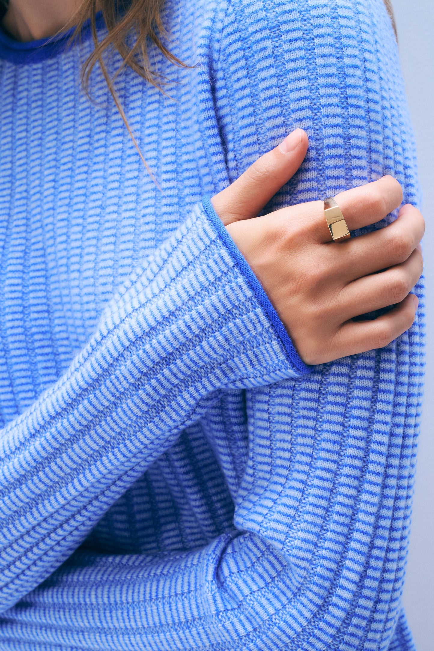 CASHMERE TEXTURED CREW