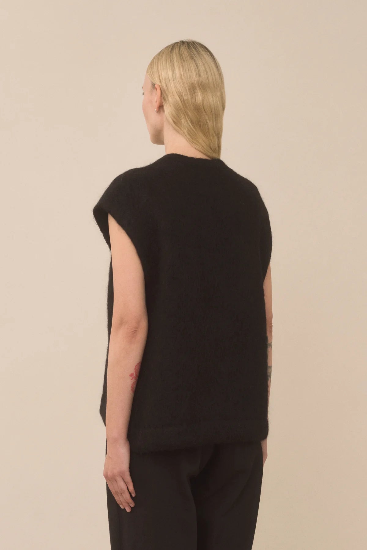BRUSHED VEST