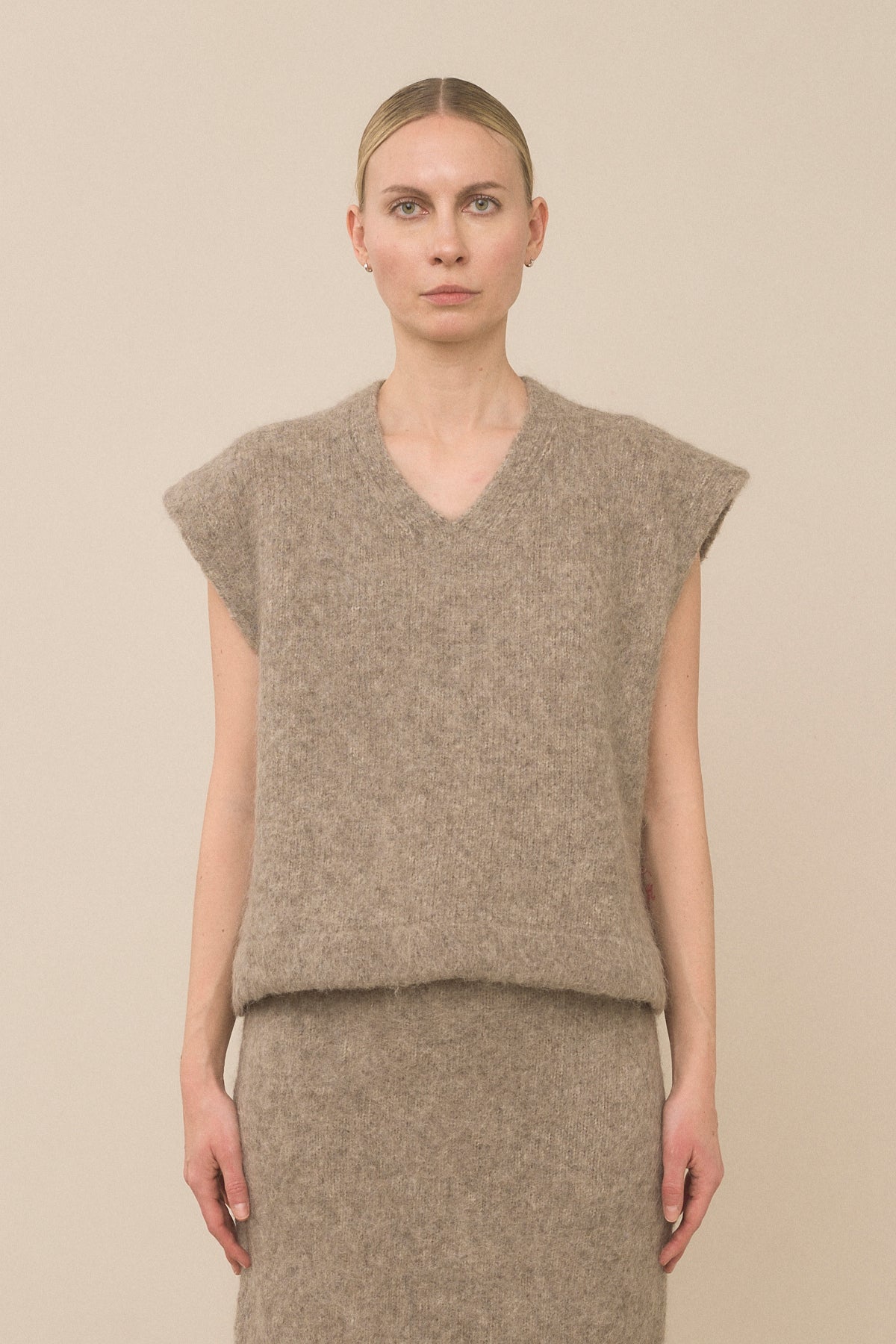 BRUSHED VEST