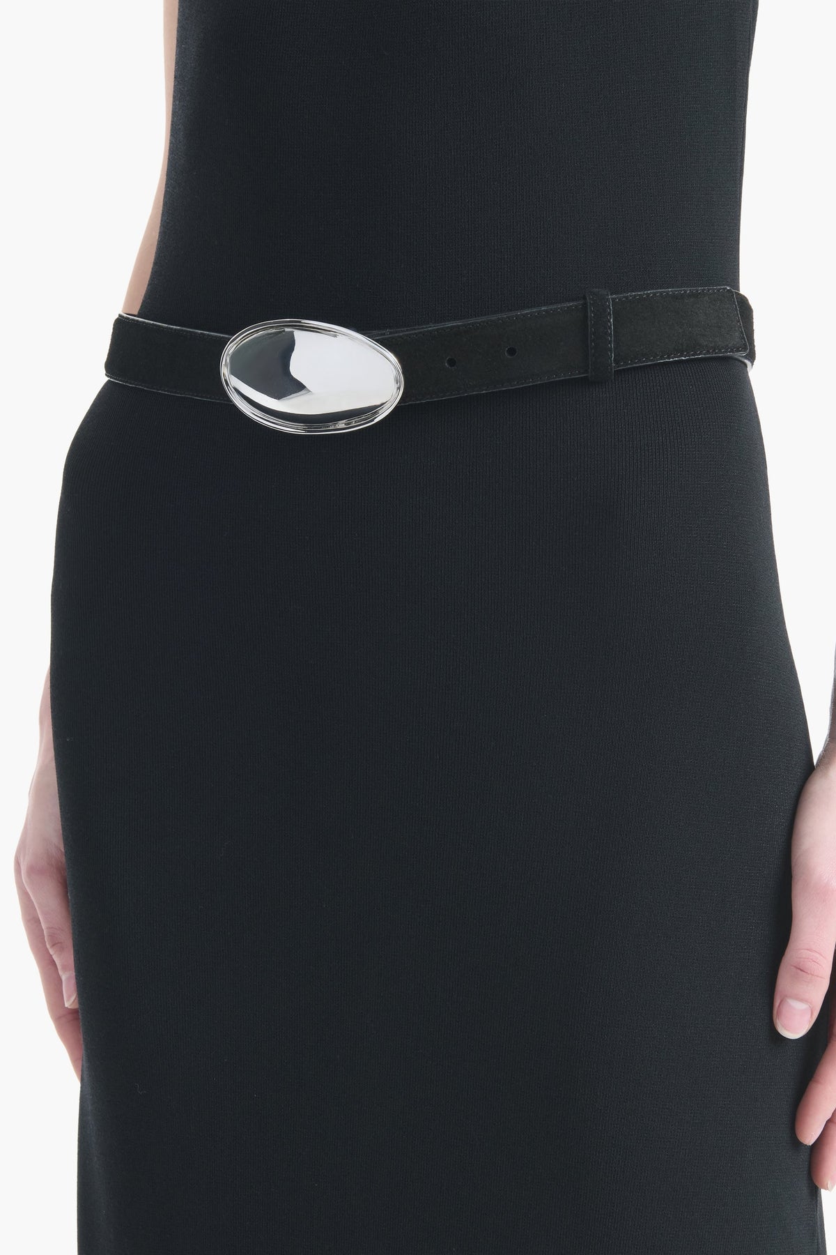 Oval buckle belt