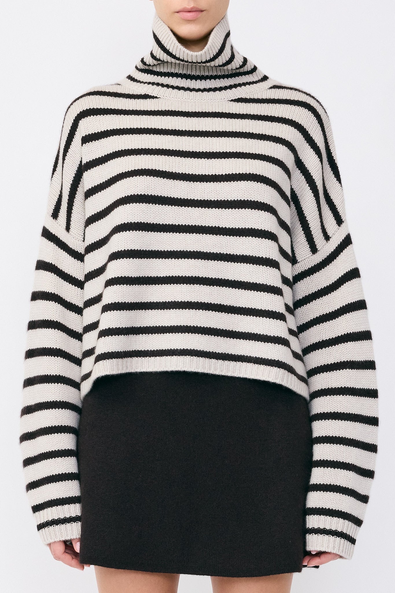 ZERLINA SWEATER