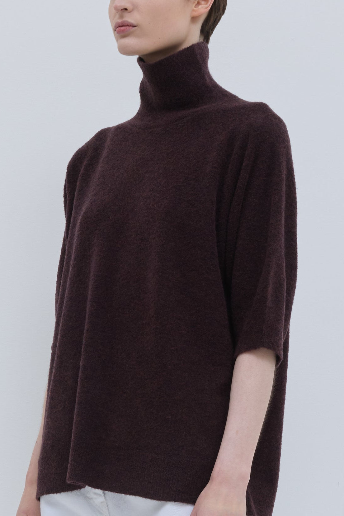 KALUHU SWEATER