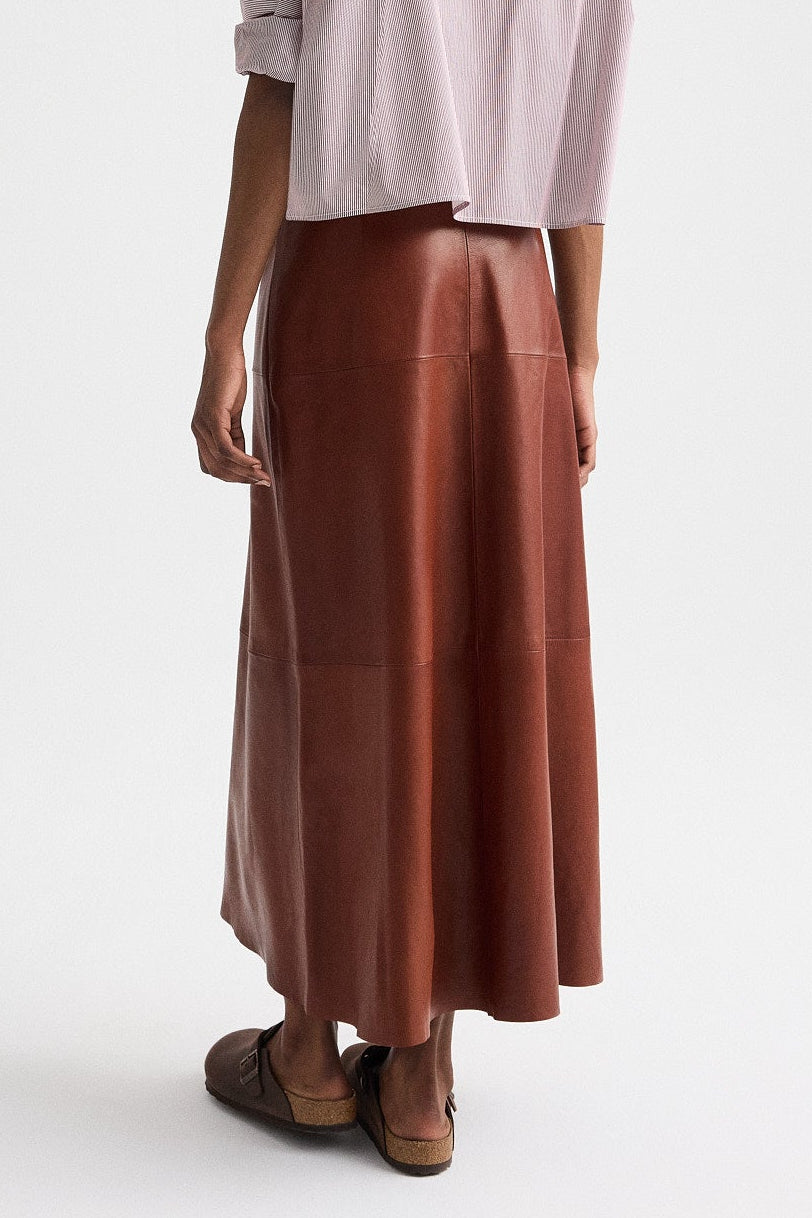 A LINE SKIRT