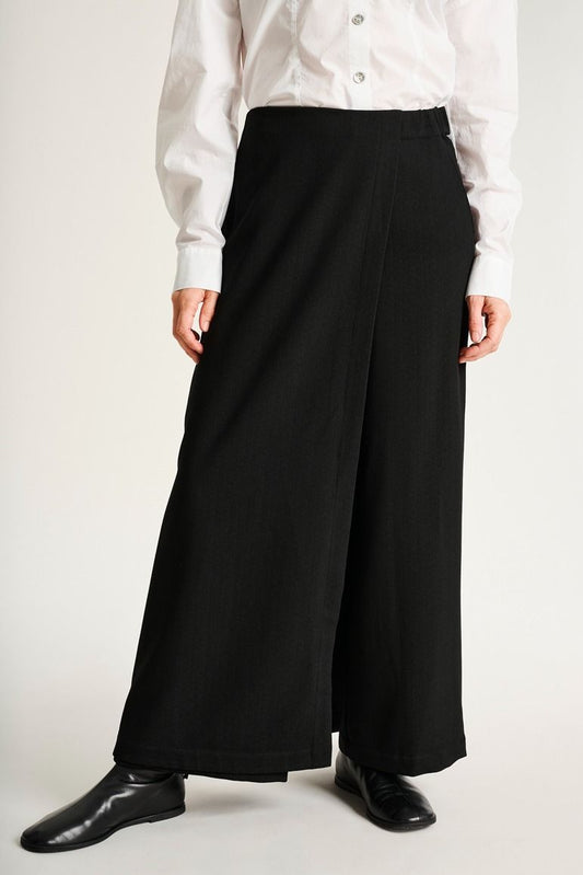 CROSSOVER SKIRT TROUSER