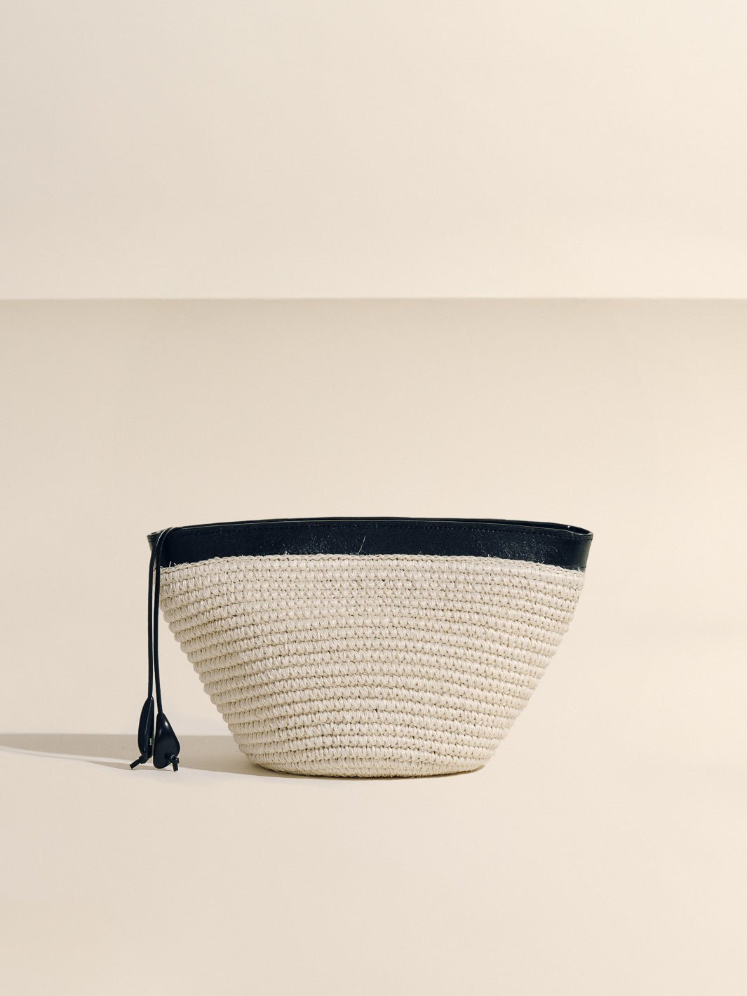 ZIP CLUTCH