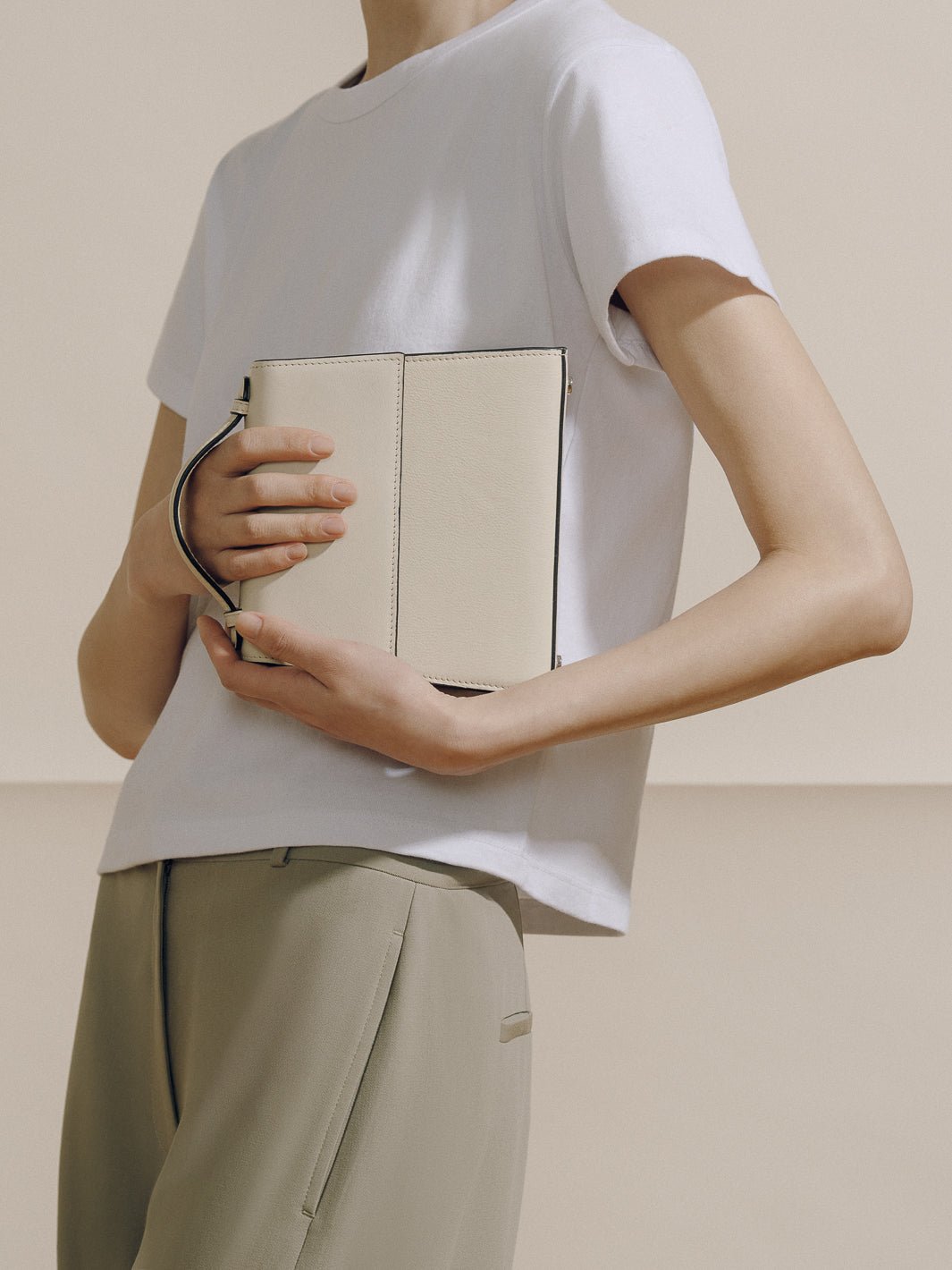 TOP HANDLE BAG