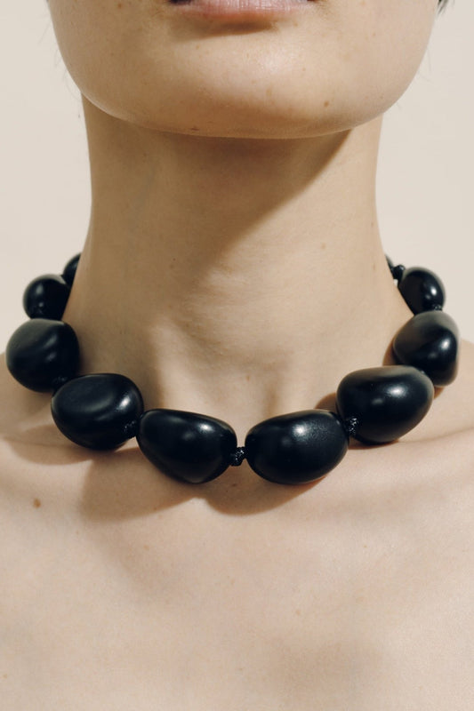 TAGUA STATEMENT NECKLACE