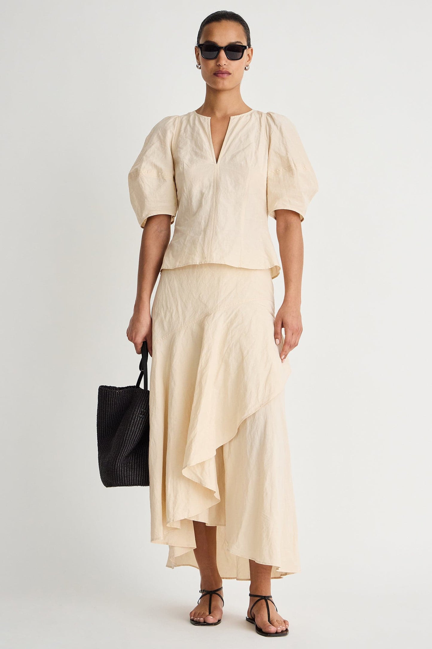 SCULPTED RUFFLE SKIRT